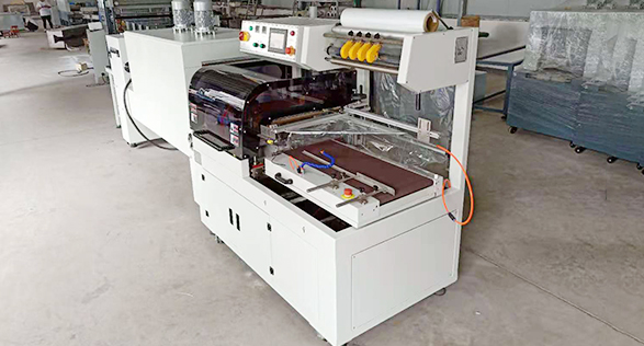 PE膜包裝機 PE膜包裝機