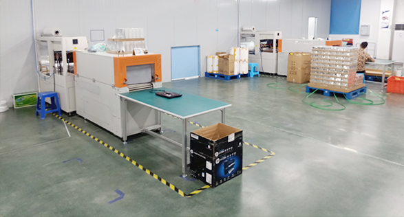 PE膜包裝機 PE膜包裝機